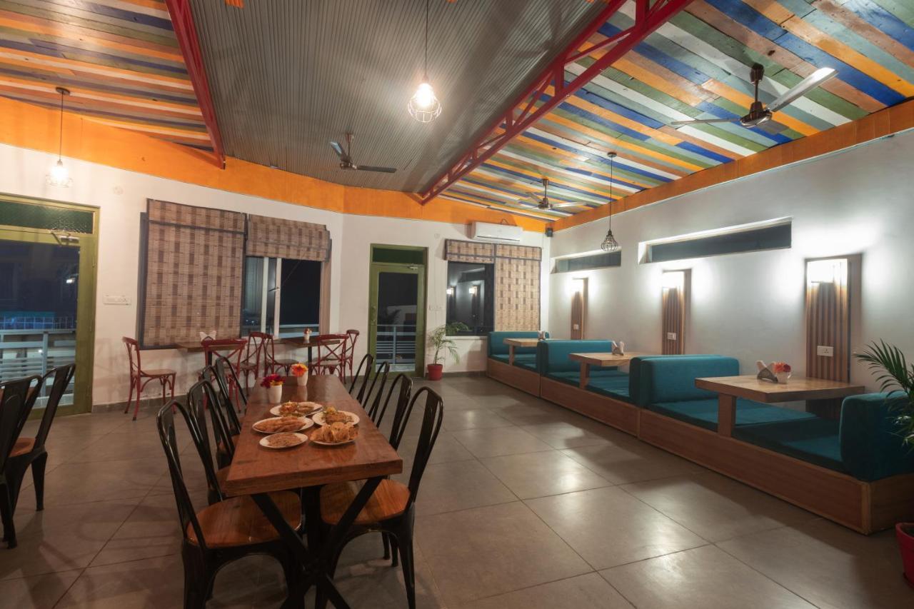 Hotel Peepal Tree Рішикеш Екстер'єр фото