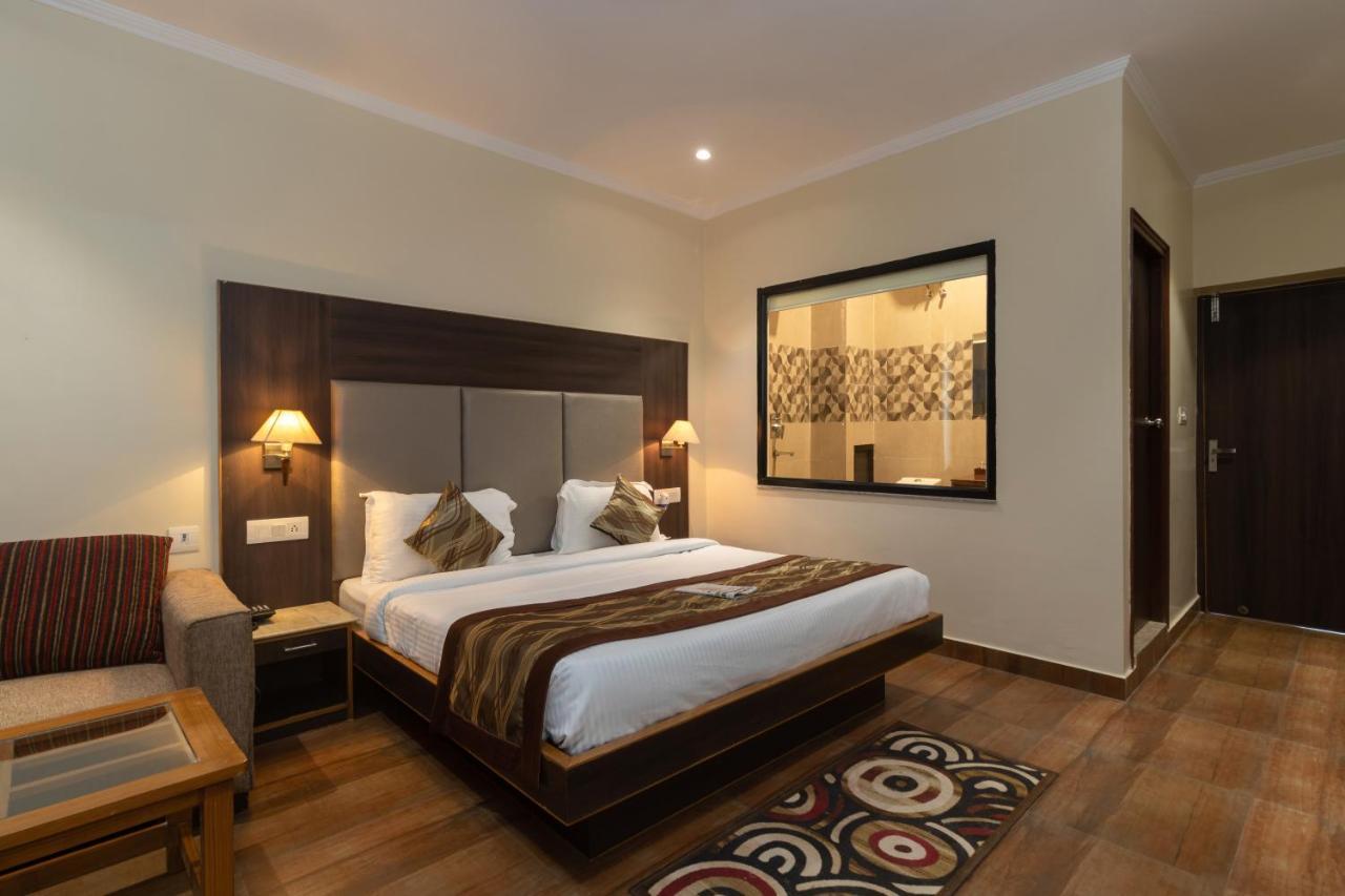 Hotel Peepal Tree Рішикеш Екстер'єр фото